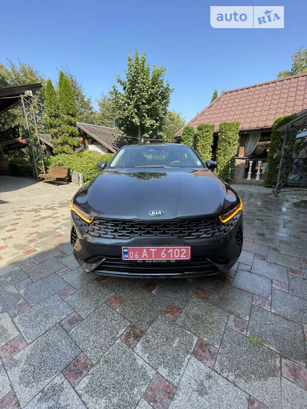 Kia K5 (2021)