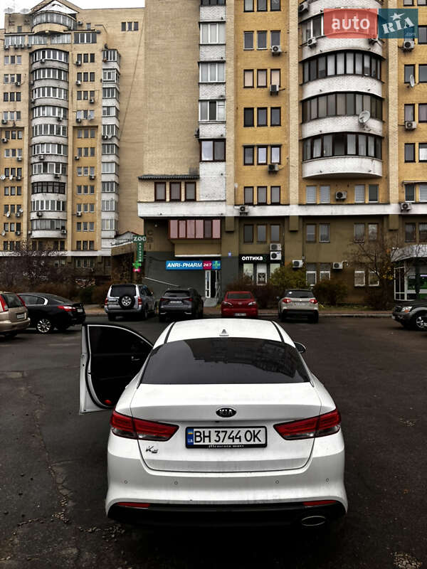 Kia K5 (2017)