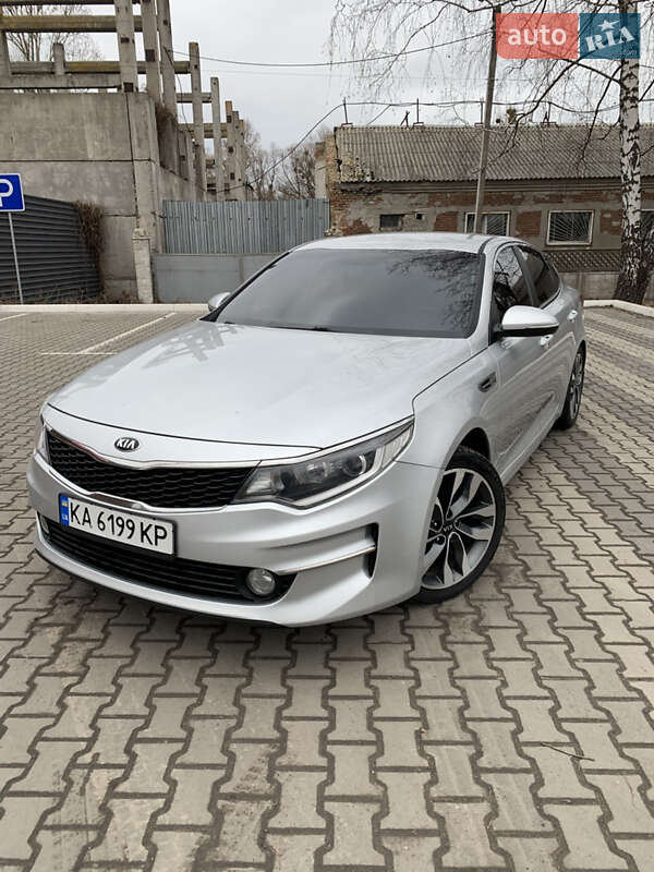 Kia K5 (2016)