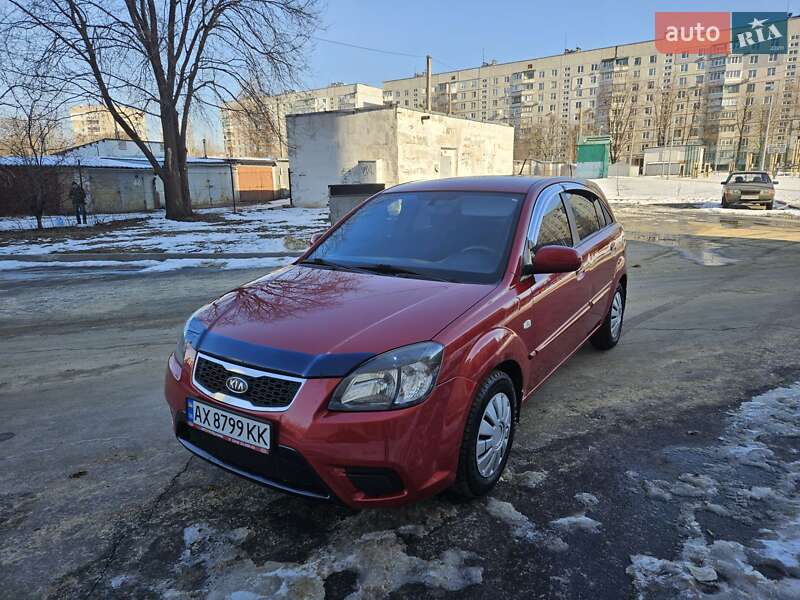 Kia Rio (2010)