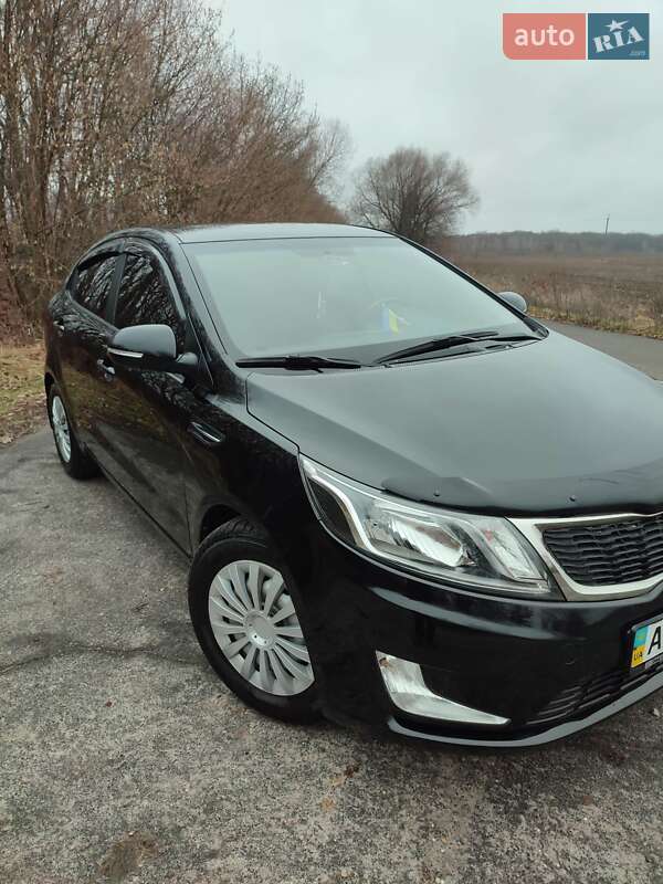 Kia Rio (2013)