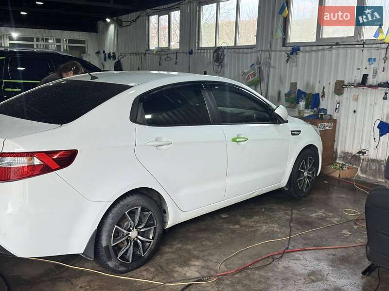Kia Rio (2014)