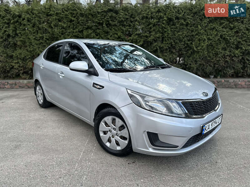 Kia Rio (2012)