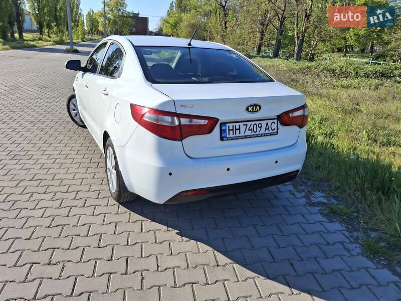 Kia Rio (2012)