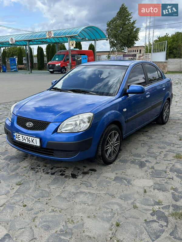 Kia Rio (2008)
