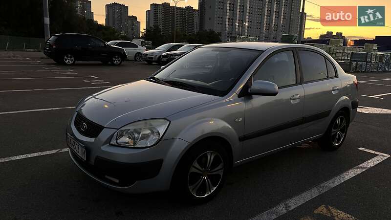 Kia Rio (2008)