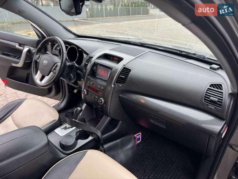Kia Sorento (2010)