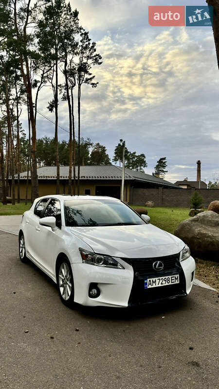 Lexus Ct (2012)