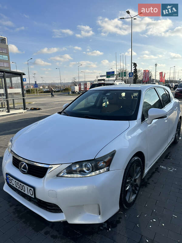 Lexus Ct (2013)
