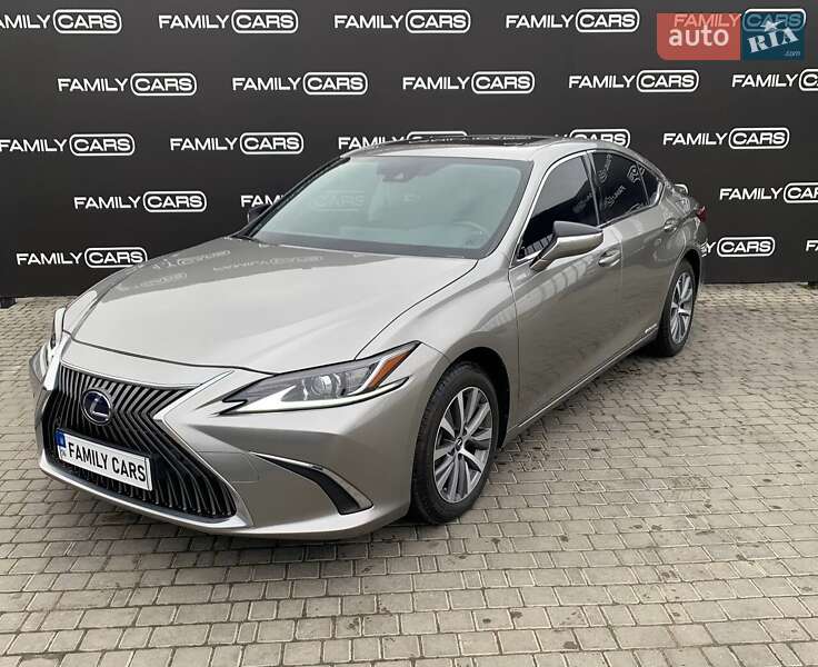 Lexus Es (2020)