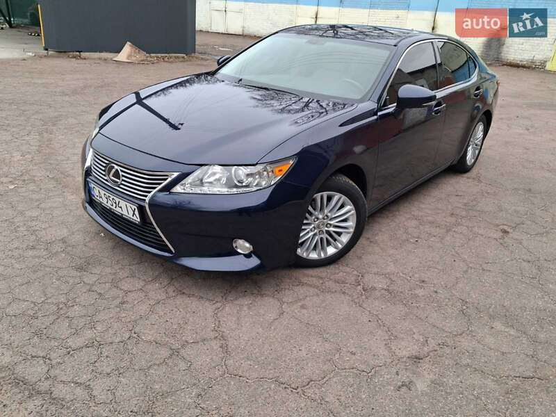 Lexus Es (2013)