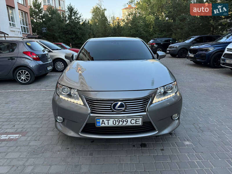 Lexus Es (2015)