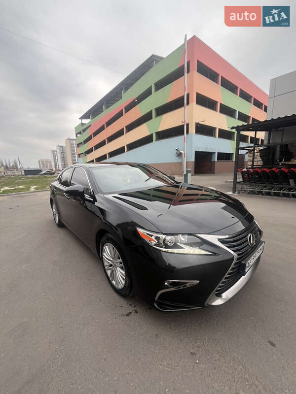 Lexus Es (2016)