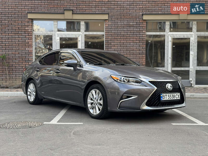 Lexus Es (2013)