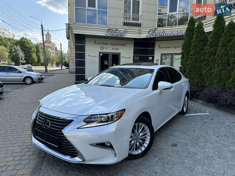 Lexus Es (2017)