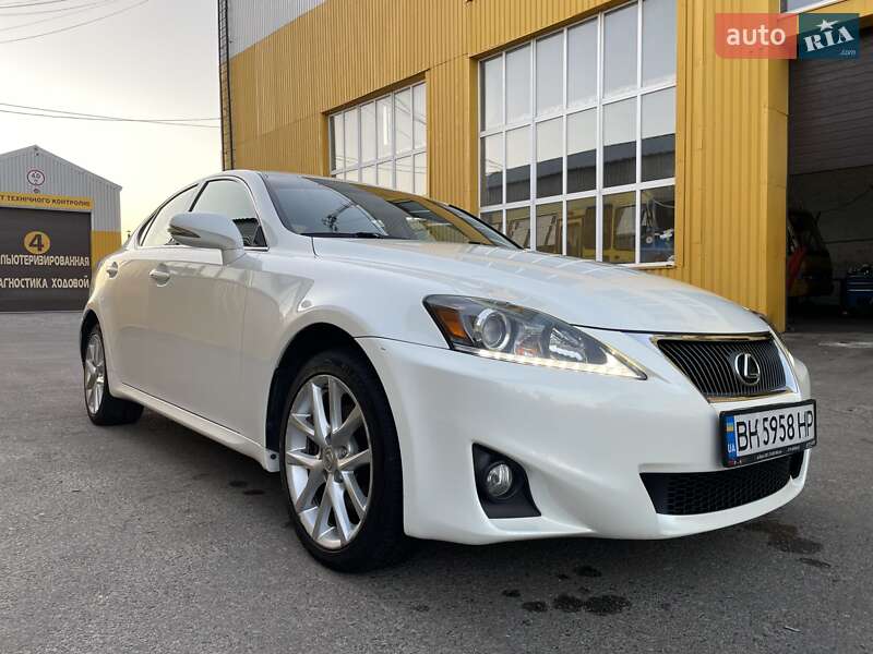 Lexus Is 250 (2012)
