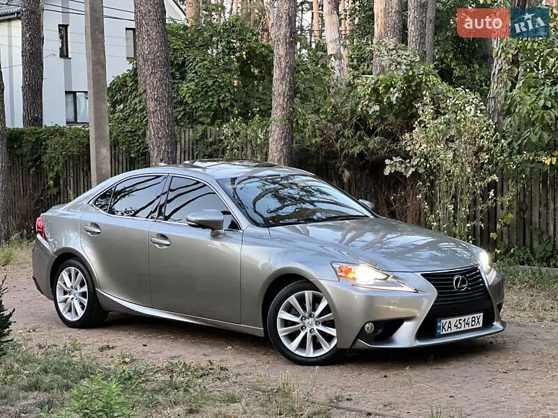 Lexus Is 250 (2013)