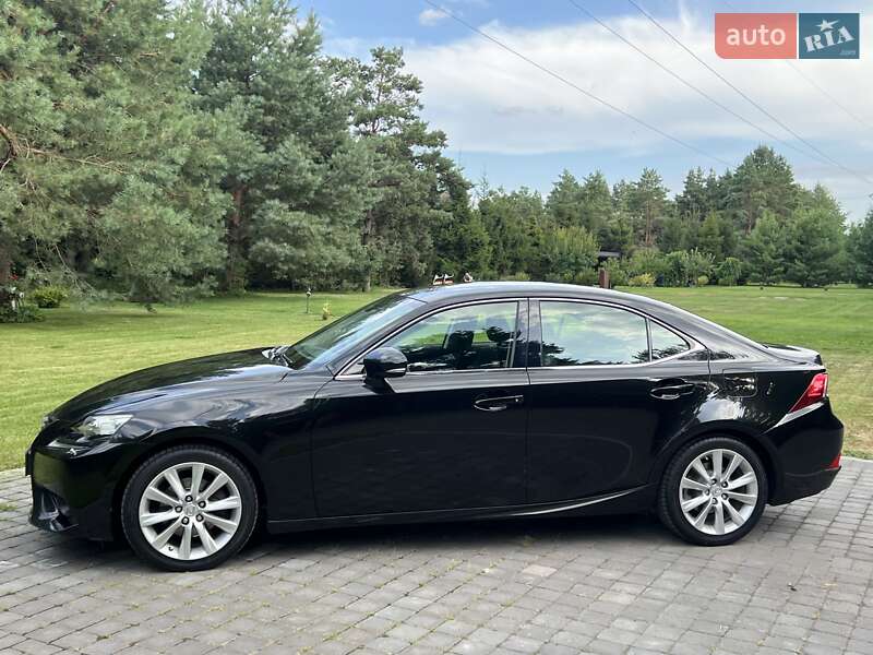 Lexus Is 250 (2013)
