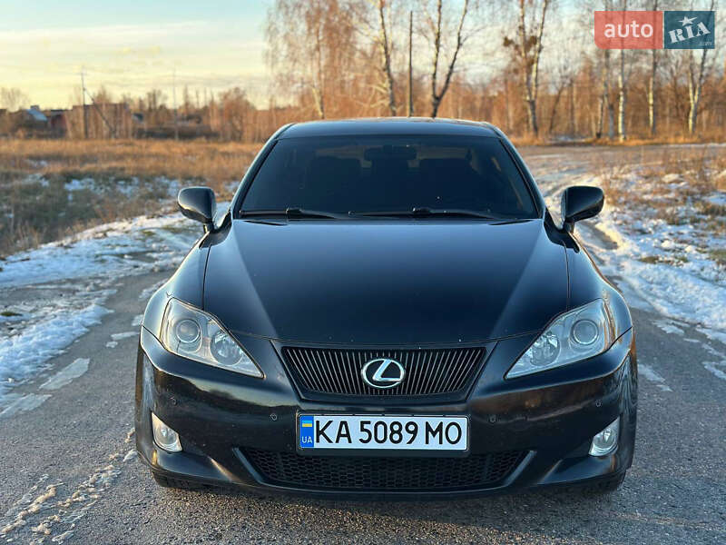 Lexus Is (2006)
