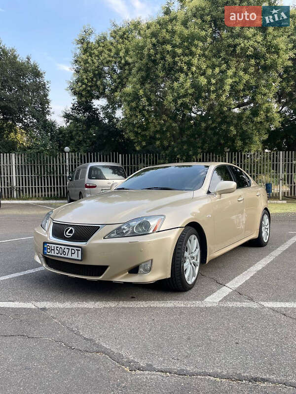 Lexus Is (2007)