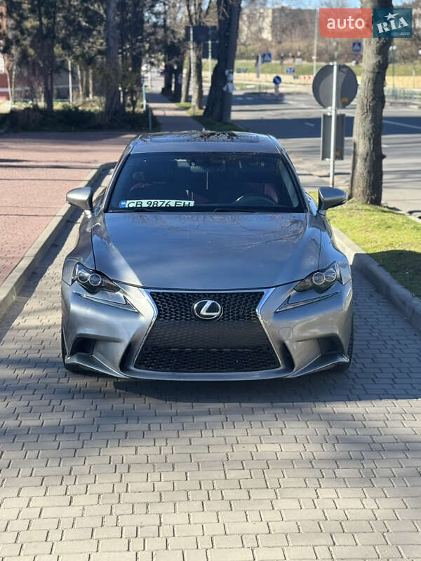 Lexus Is (2016)