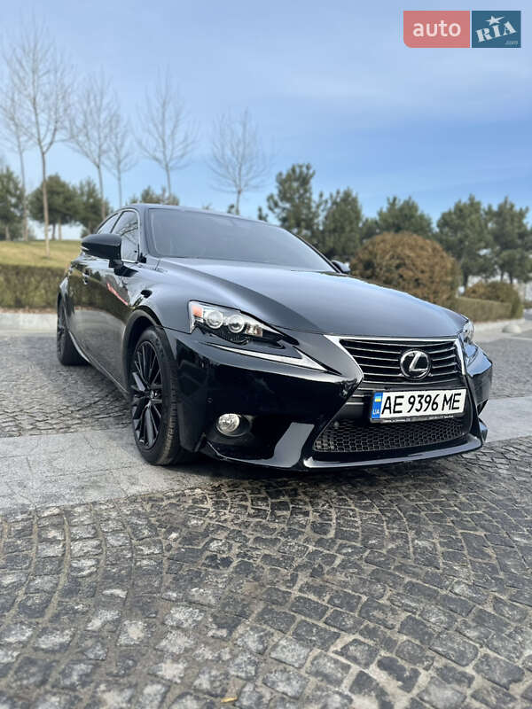 Lexus Is (2014)