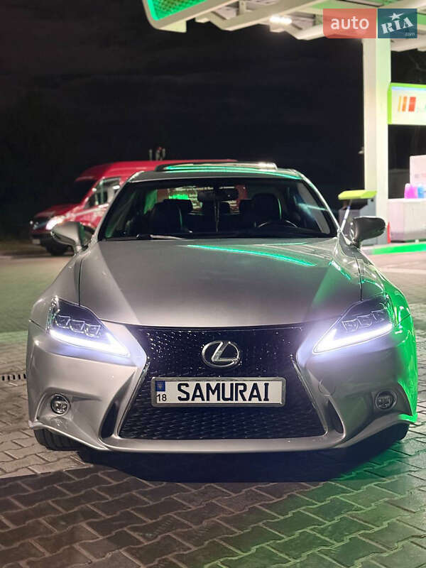 Lexus Is (2010)