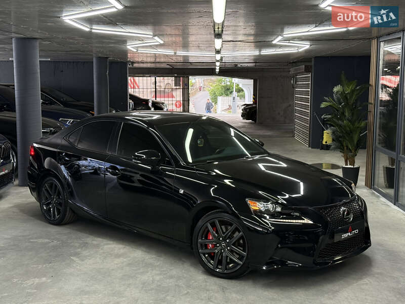 Lexus Is (2016)