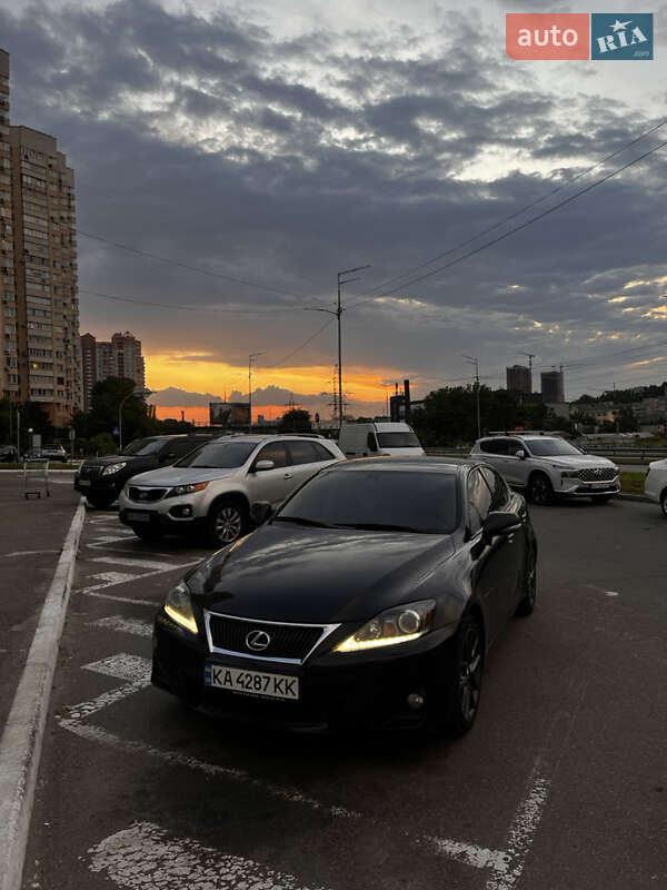 Lexus Is (2011)