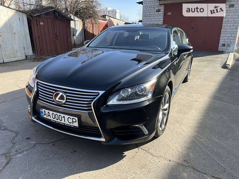 Lexus Ls (2013)