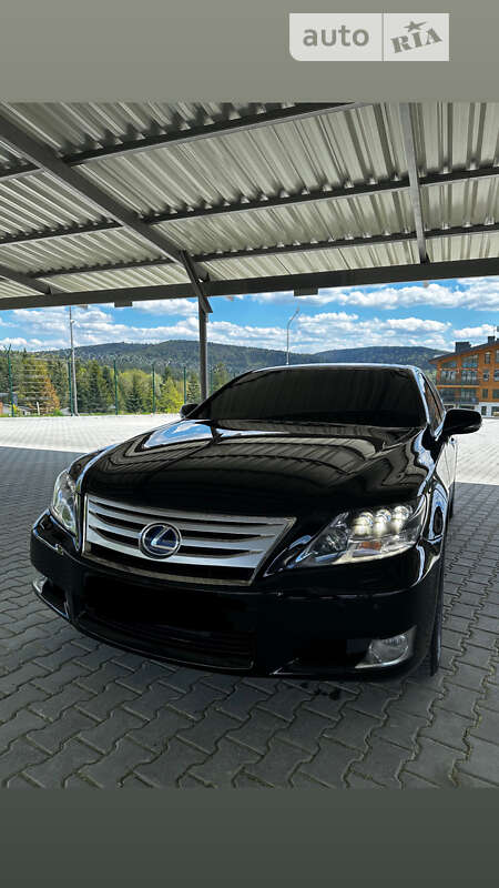 Lexus Ls (2010)