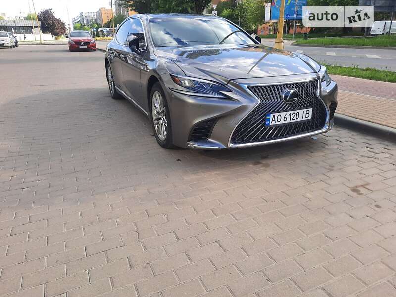 Lexus Ls (2019)