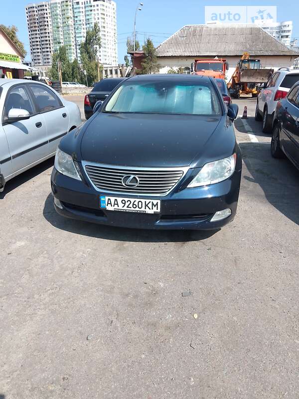 Lexus Ls 460 (2008)