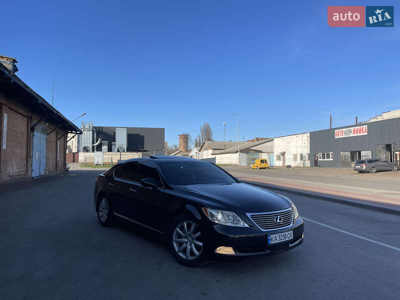 Lexus Ls (2008)