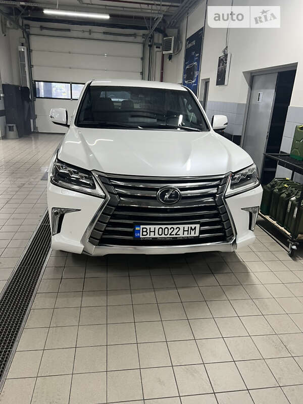 Lexus Lx 450d (2019)