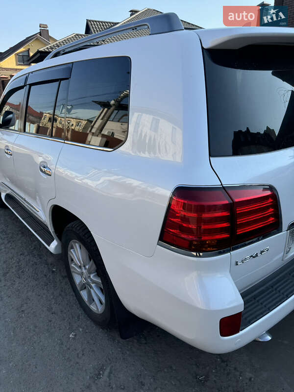 Lexus Lx (2010)
