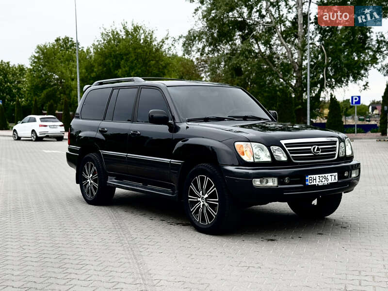 Lexus Lx (2004)