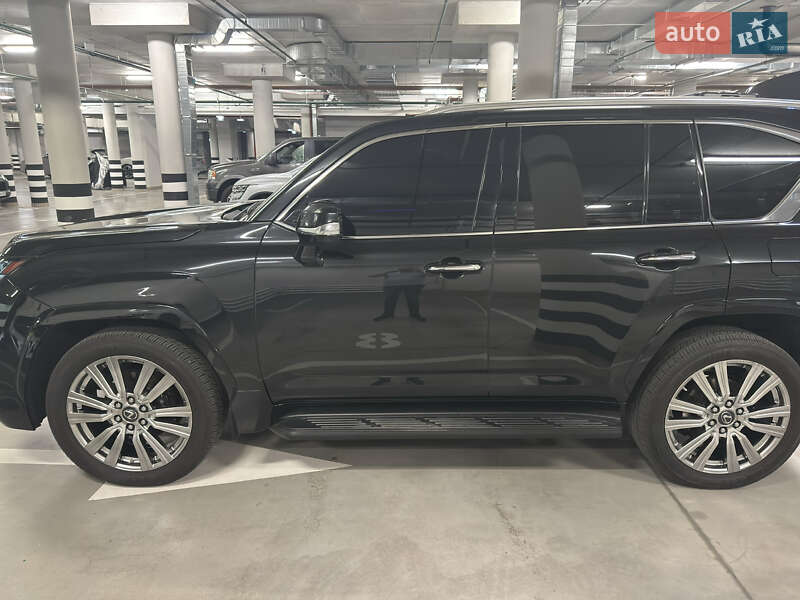 Lexus Lx (2022)
