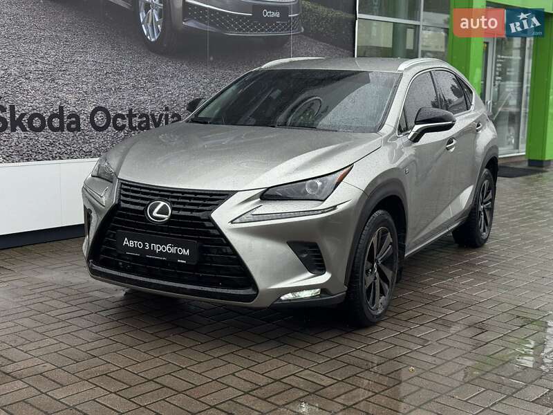 Lexus Nx (2019)