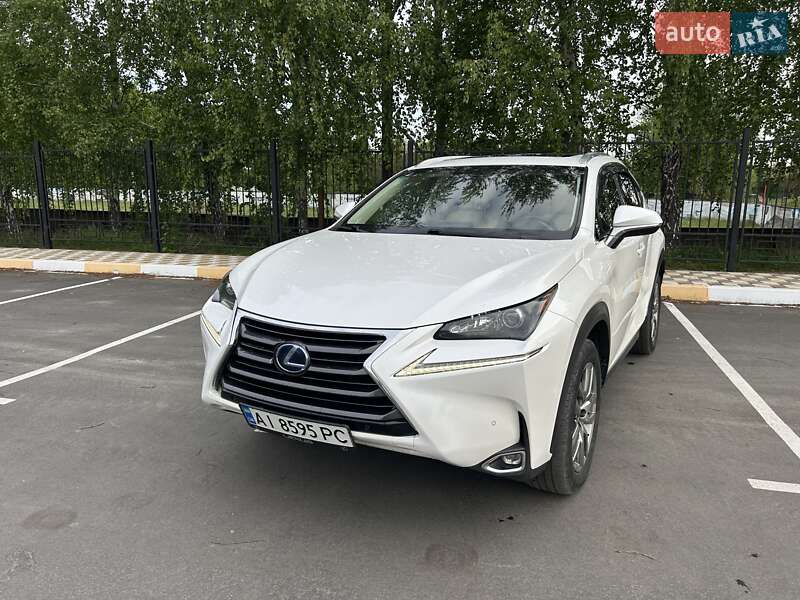 Lexus Nx (2015)