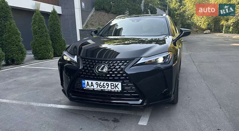 Lexus Ux (2022)