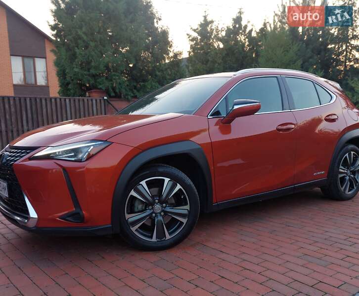 Lexus Ux (2019)