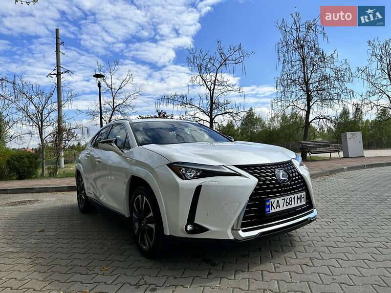 Lexus Ux (2022)
