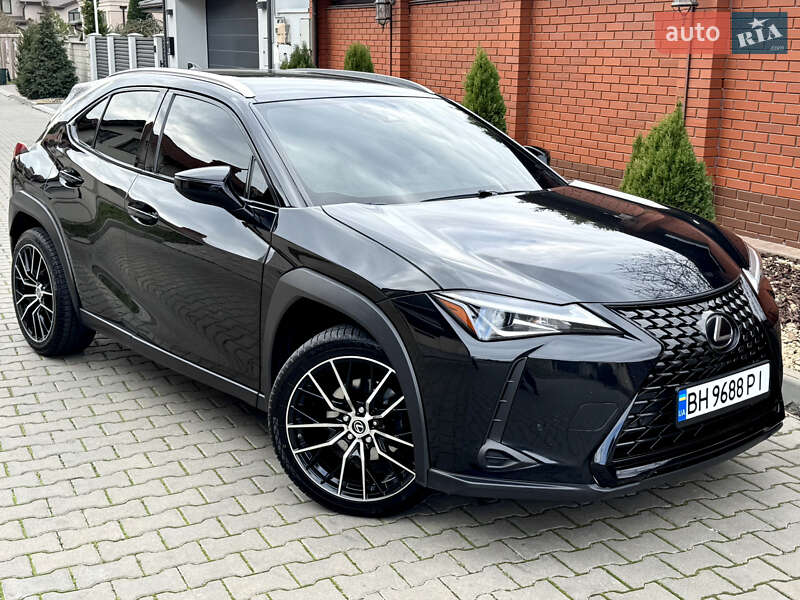 Lexus Ux (2021)