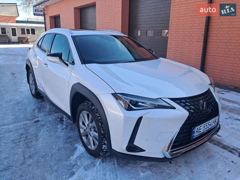 Lexus Ux (2020)
