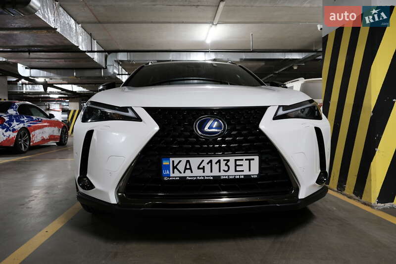 Lexus Ux (2021)