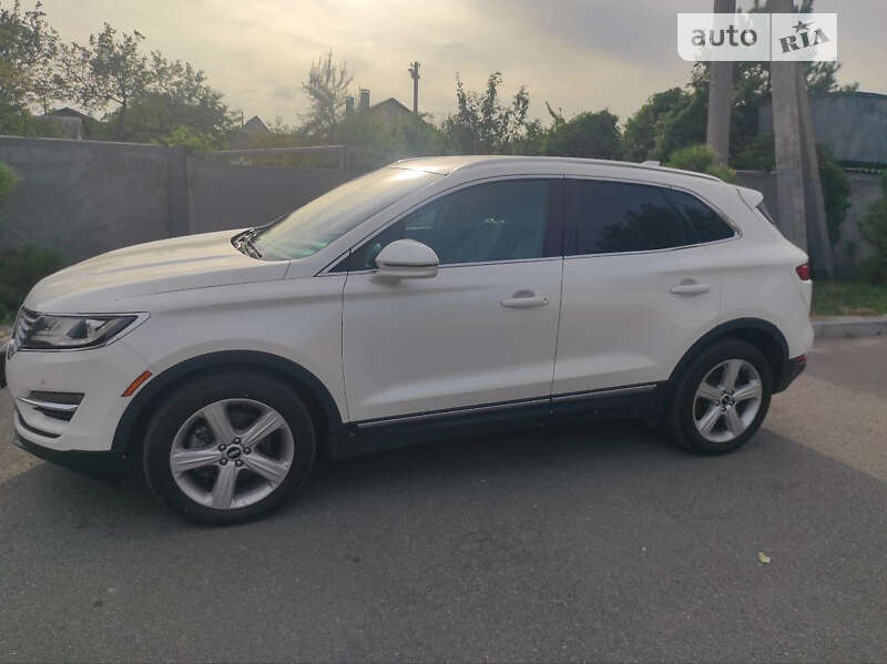 Lincoln Mkc (2017)