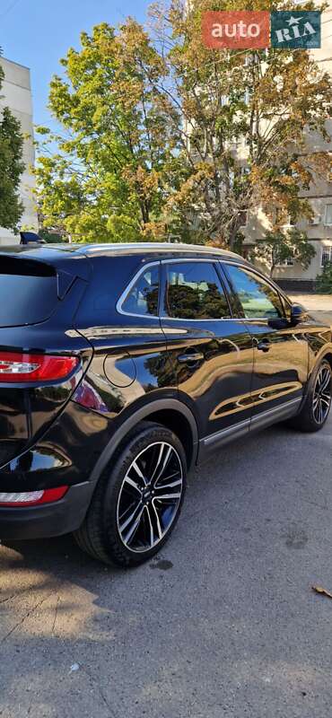 Lincoln Mkc (2017)