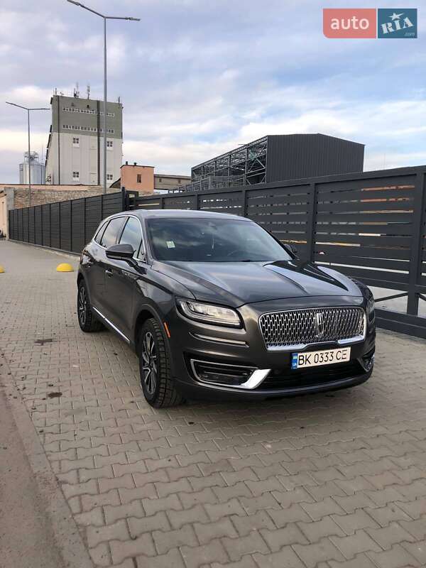Lincoln Nautilus (2019)