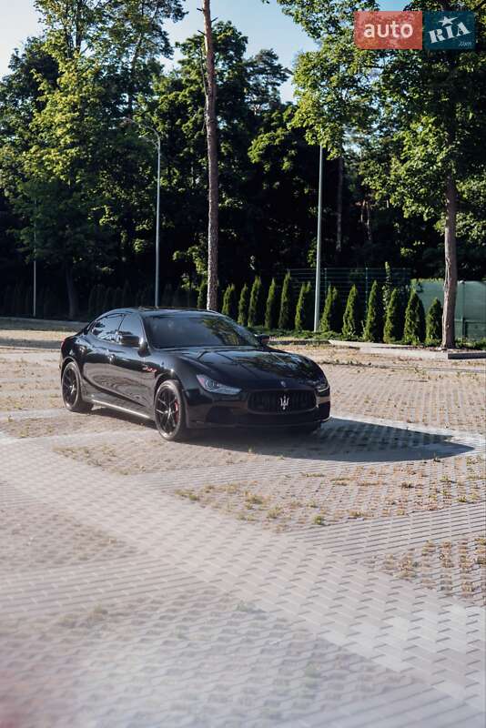 Maserati Ghibli s q4 (2014)
